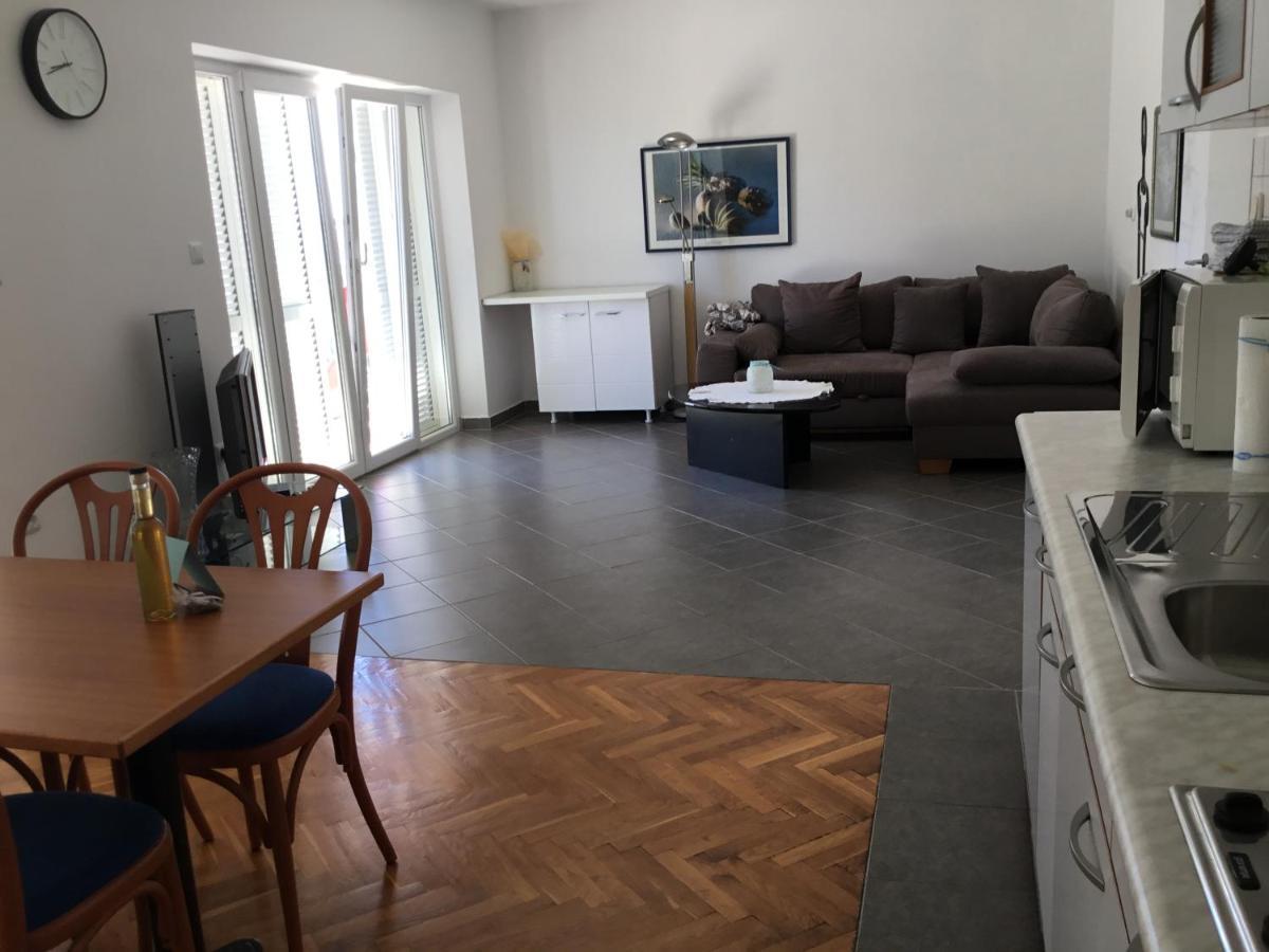 Apartments More Пироваць Екстер'єр фото